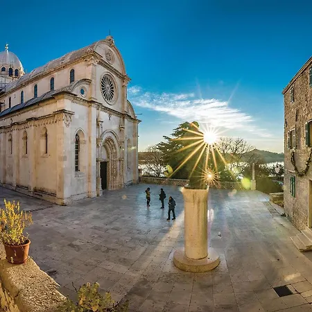 Holiday home Ana Cvrljevo